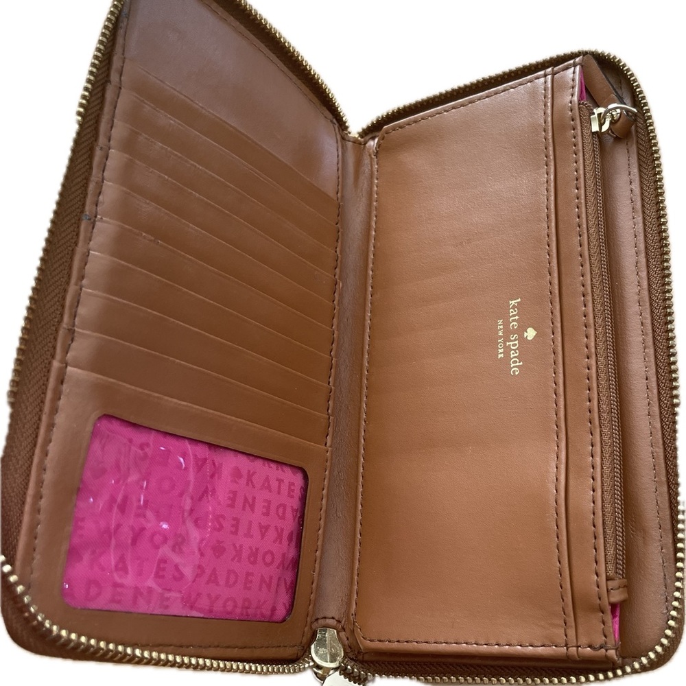 Kate Spade New York ♠️ Brown Leather Zipper Around Wallet EUC - Picture 3 of 4